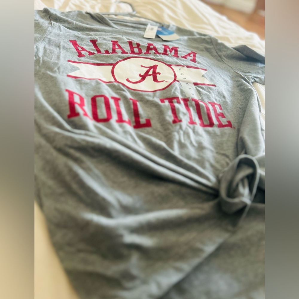 Alabama Roll Tide college T-Shirt.